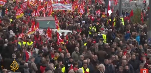 «Μαύρη Πέμπτη» για τον Μακρόν: «Παραλύει» η χώρα